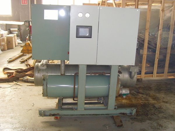 杨林尾镇酒店中央空调不停机清洗方法介绍